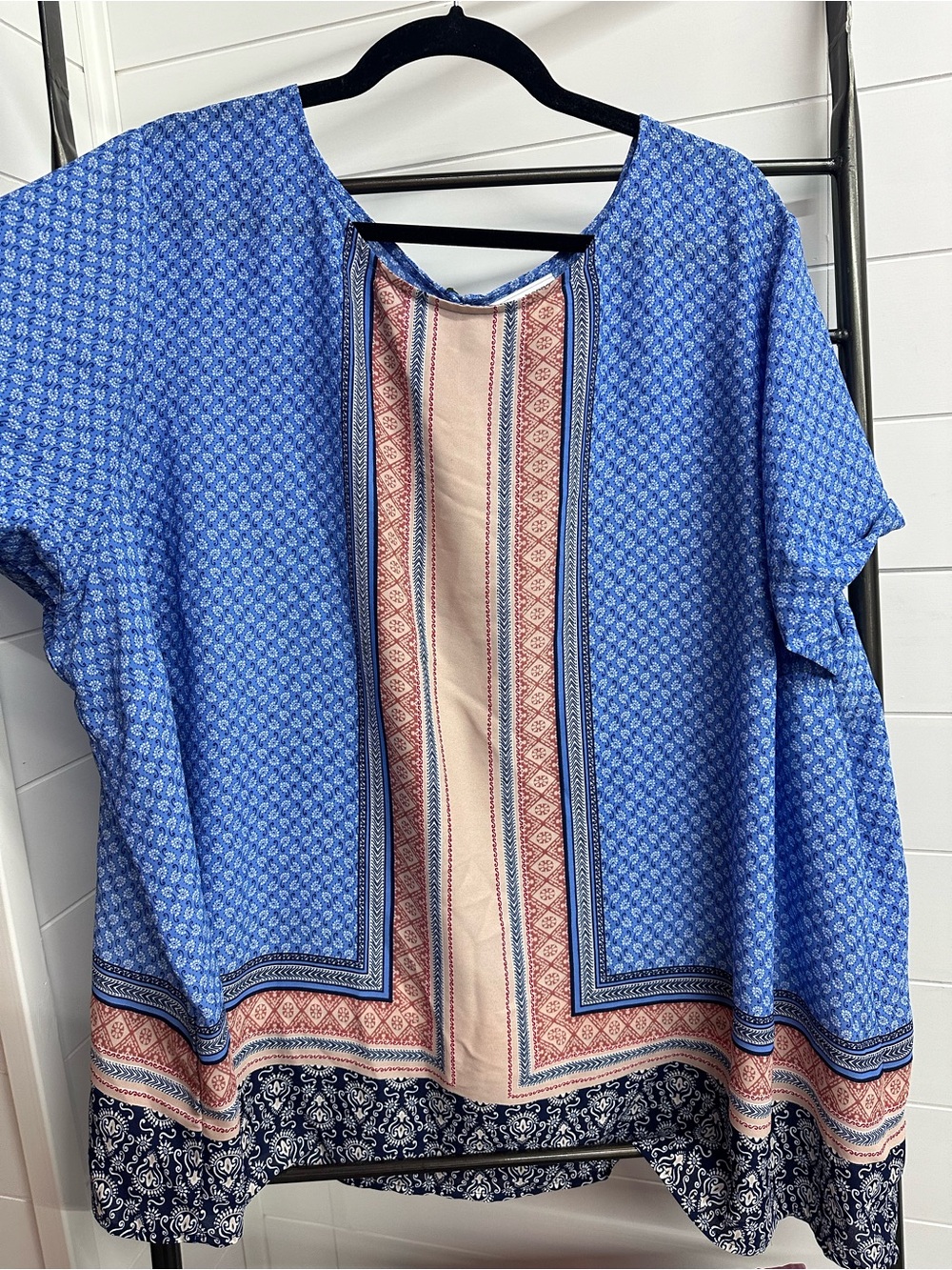 Liz Claiborne Blue and Cream Patterned Short-Sleeve Tunic